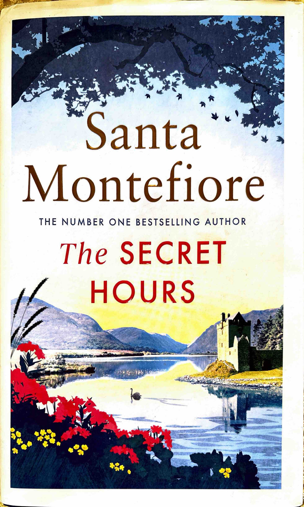 The Secret Hours - Santa Montefiore